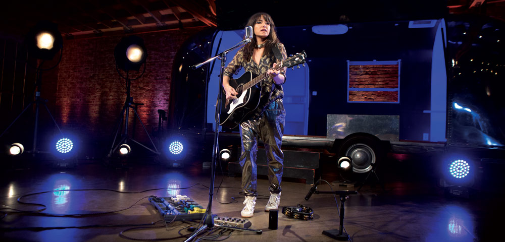 Onderzoek Sprong Seraph KT Tunstall and the VE-8 Acoustic Singer - BOSS U.S. Blog