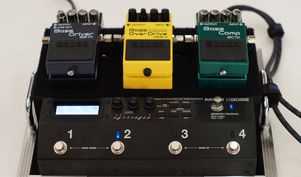 In addition to guitar-centric effects, the MS-3 includes many effects optimized for bass.